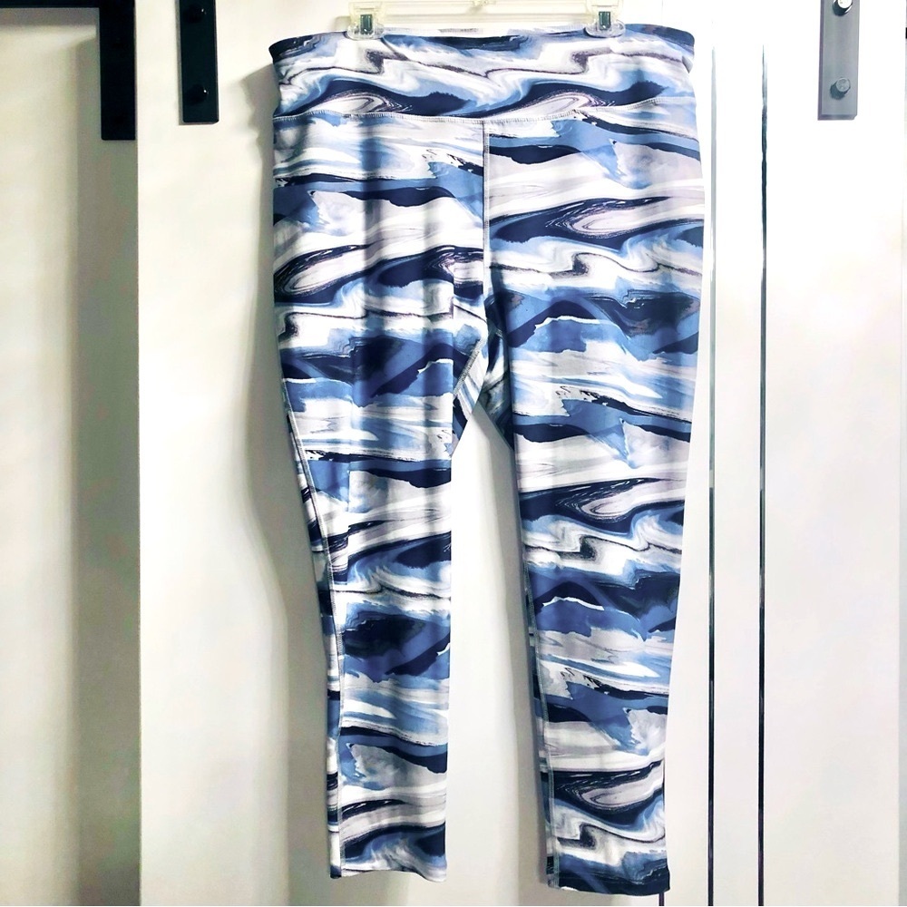 Athletic works 2X Blue “Waves”Leggings